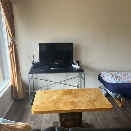 Cheap Near Airport With Free Parking And Combined Washer And Dryer Always Ready Finhaugveien 5 Apartment *