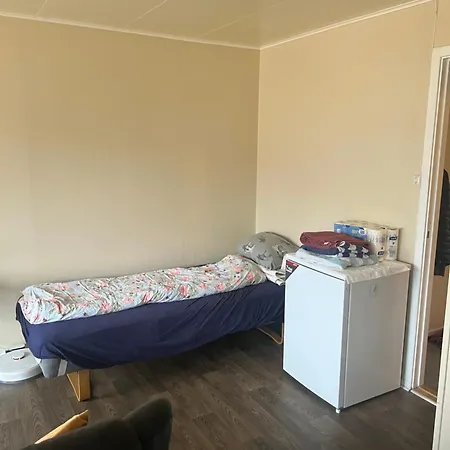 Cheap Near Airport With Free Parking And Combined Washer And Dryer Always Ready Finhaugveien 5 Apartment *