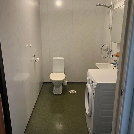 Cheap Near Airport With Free Parking And Combined Washer And Dryer Always Ready Finhaugveien 5 * Evenesmarkja